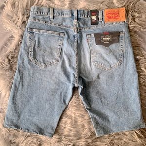 NWT Levi’s 501 Original Fit Stretch Light Wash Denim Button Fly Shorts Size 40